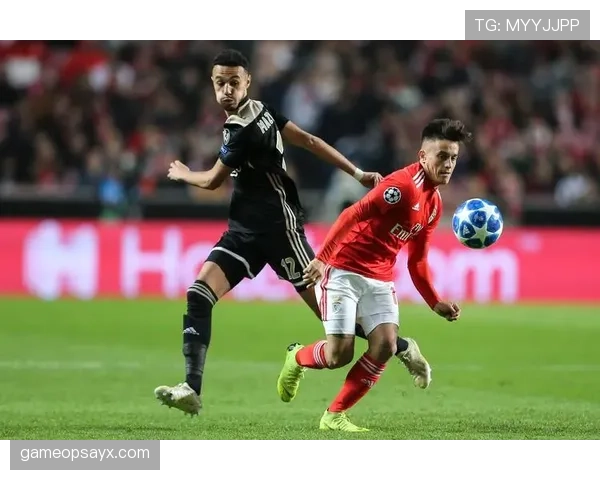 西汉姆联逆转取胜，顽强斗志成制胜关键